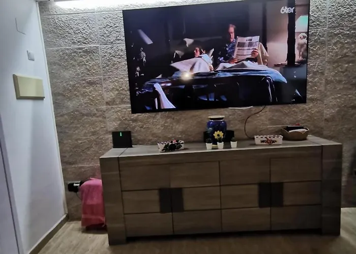 Location 6 Personnes A * 托雷维耶哈